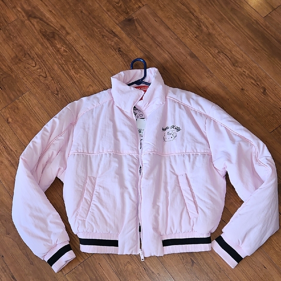 Hello Kitty Puffer Bomber Size L And NWT - Picture 1 of 6